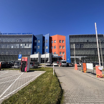 FBB - budynek uczylni, urządzano sale i pracownie oraz laboratorium