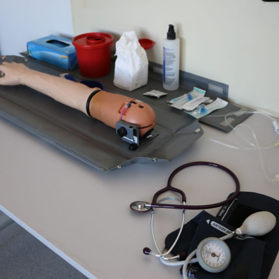 FBB - budynek uczylni, urządzano sale i pracownie oraz laboratorium